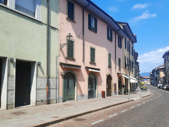 I10 negozio borgo santa caterina 1.8